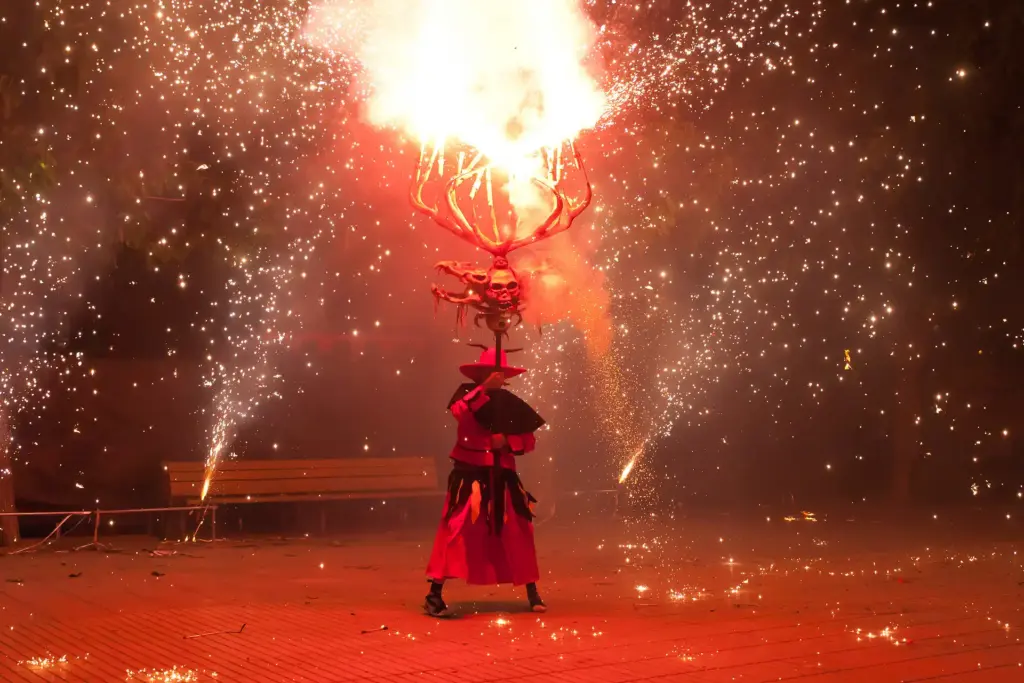 Correfoc en una plaça